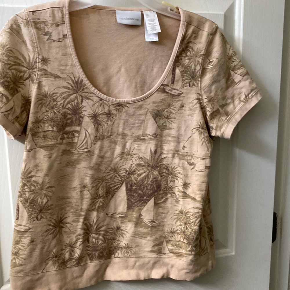 Liz Claiborne beige top